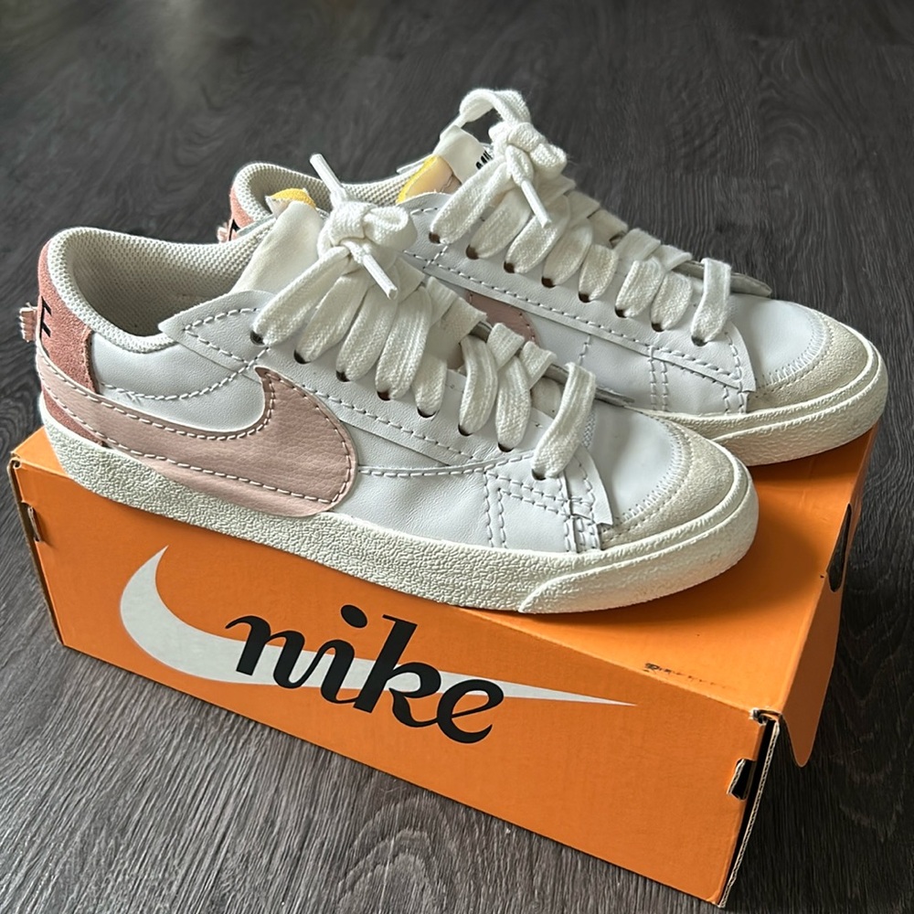 Women’s Blazer Low ‘77 Jumbo in 7.5
